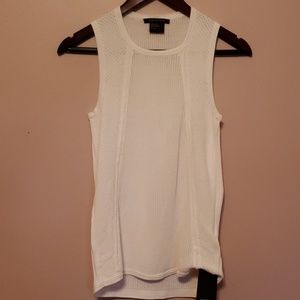 Sleeveless white top. XS Armani Exchange.